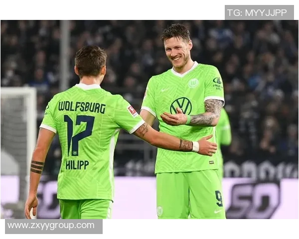 沙尔克与沃夫斯堡激战正酣直播全程回顾与精彩瞬间分析